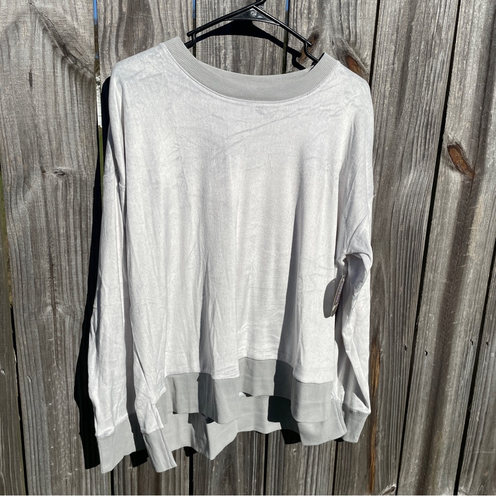 New Secret Treasures Sleep Long Sleeve Top